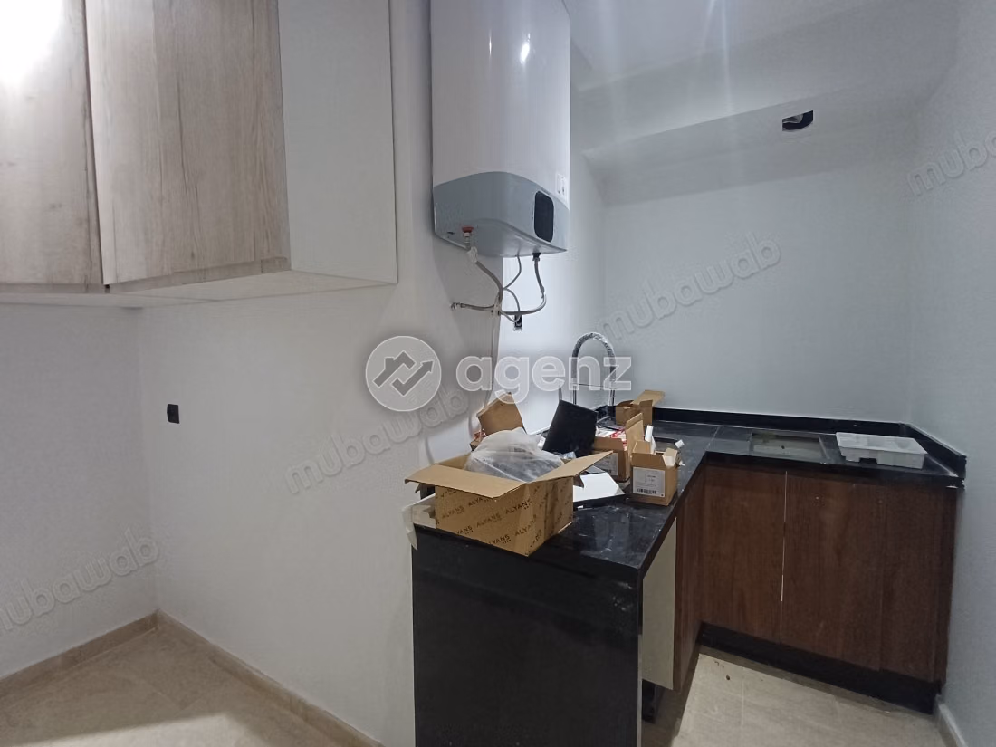 Commerce à louer 198 m² 
Palmier Casablanca