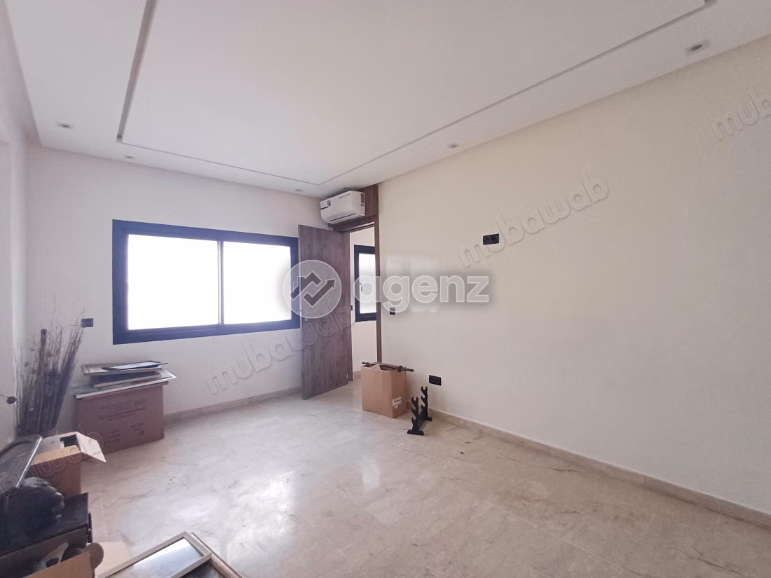 Commerce à louer 198 m² 
Palmier Casablanca