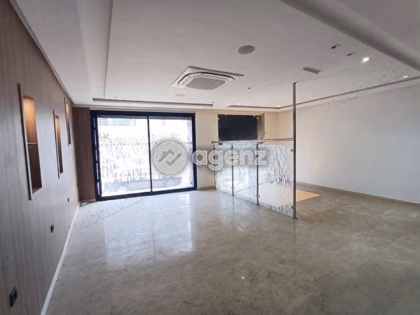 Commercial space for rent 198 m² Palmier Casablanca