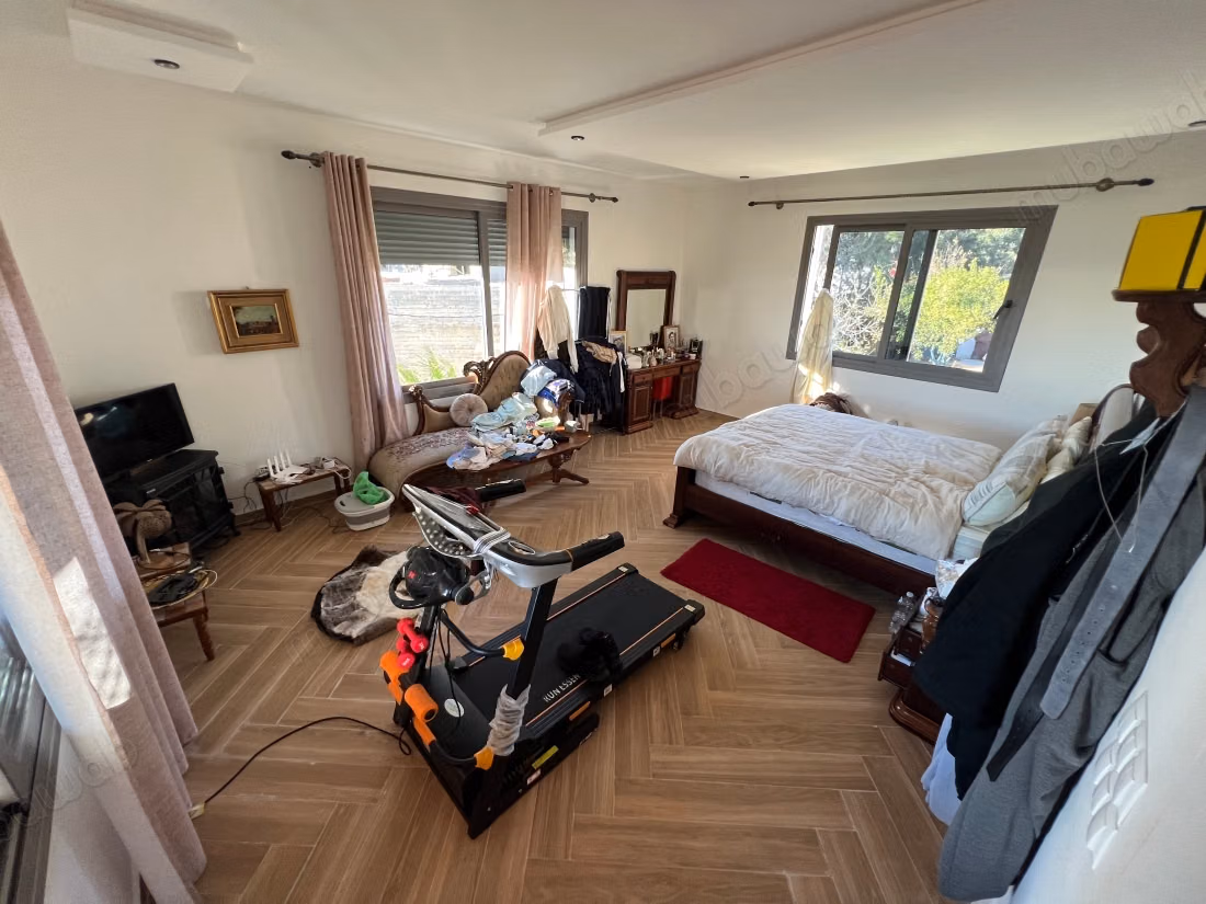 Villa de prestige avec vue panoramique sur mer