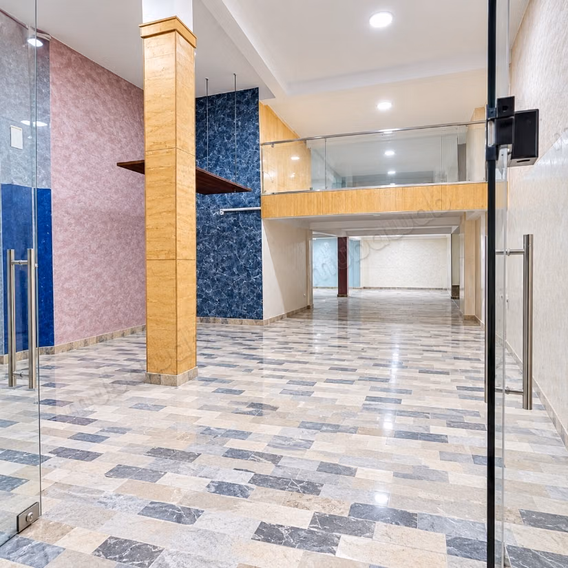 À LOUER Magasin commercial de 295m²
SALA AL JADIDA