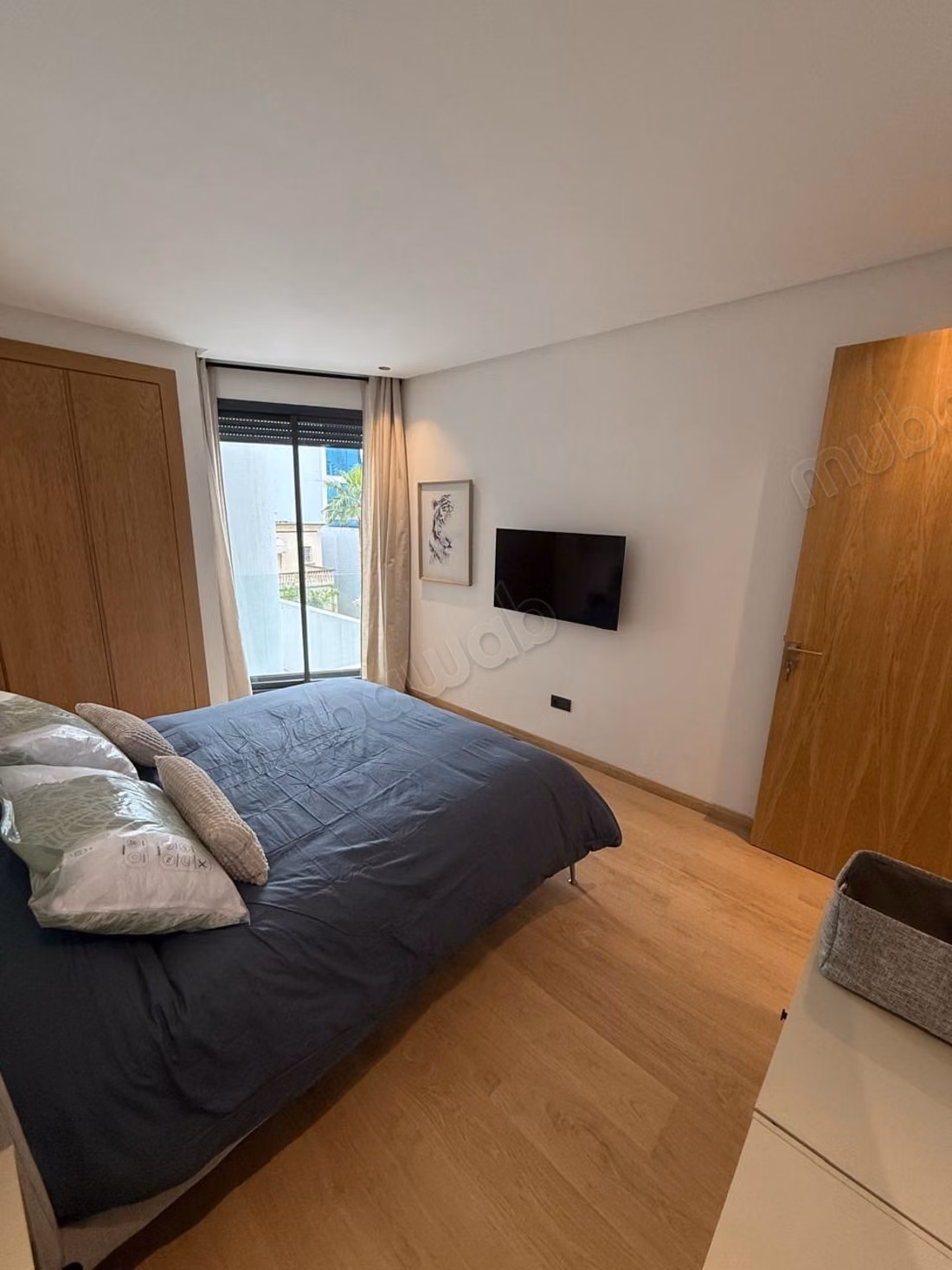 Bel appartement en location à Les princesses. 
1 chambre. 
Meublé