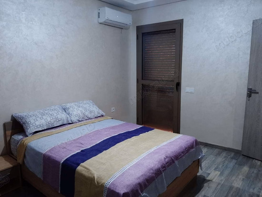 Bel appartement en location à Route de Safi. 
3 pièces. 
Bien meublé