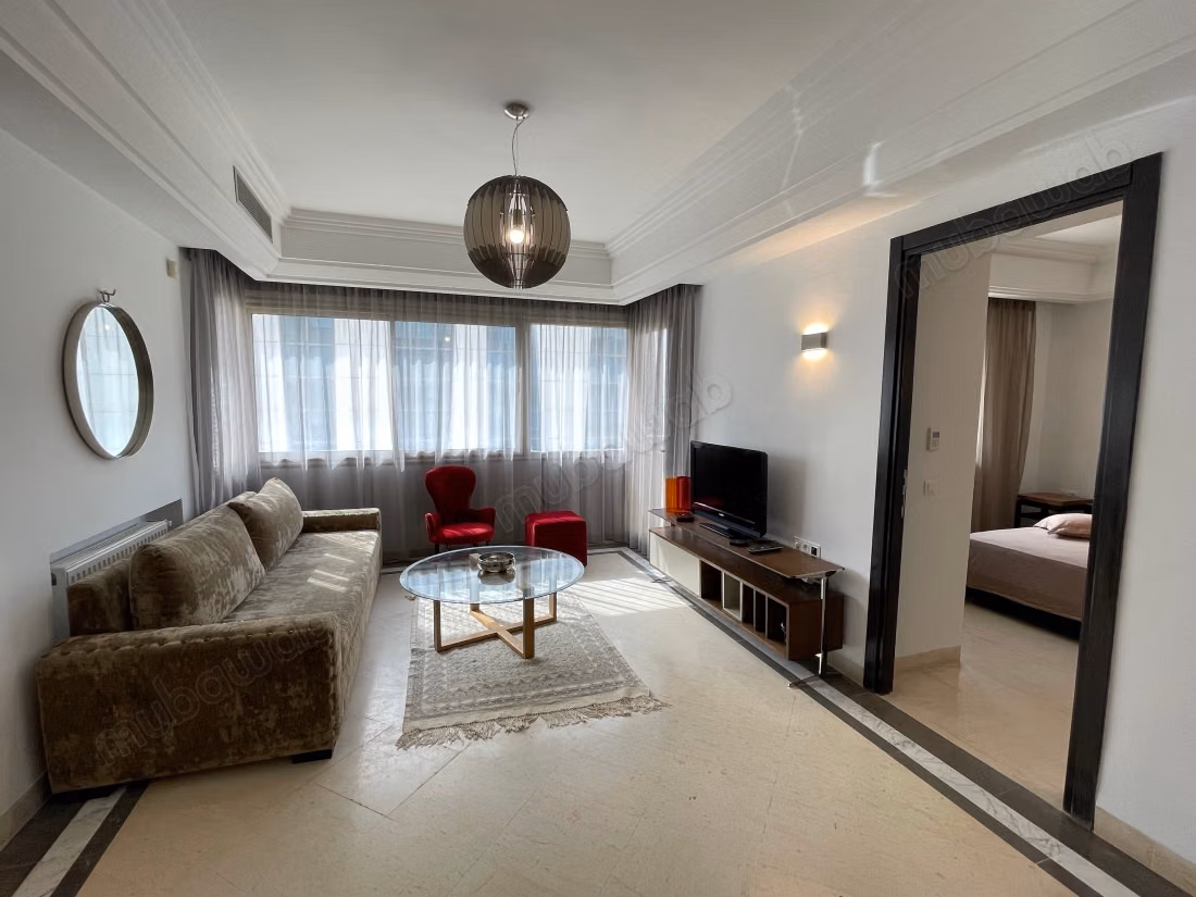 Louez cet appartement à Les Berges Du Lac 2. Surface de 80 m². Meublé