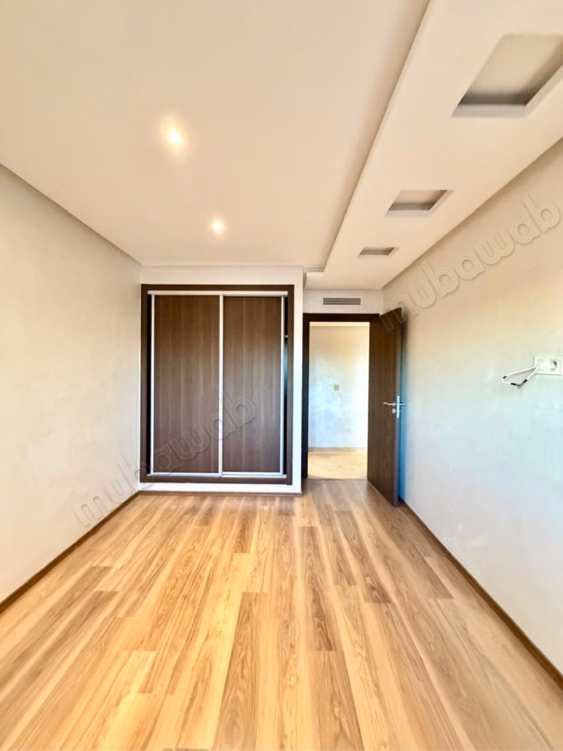 Location jolie appartement vide à route de safi. 80 mètre