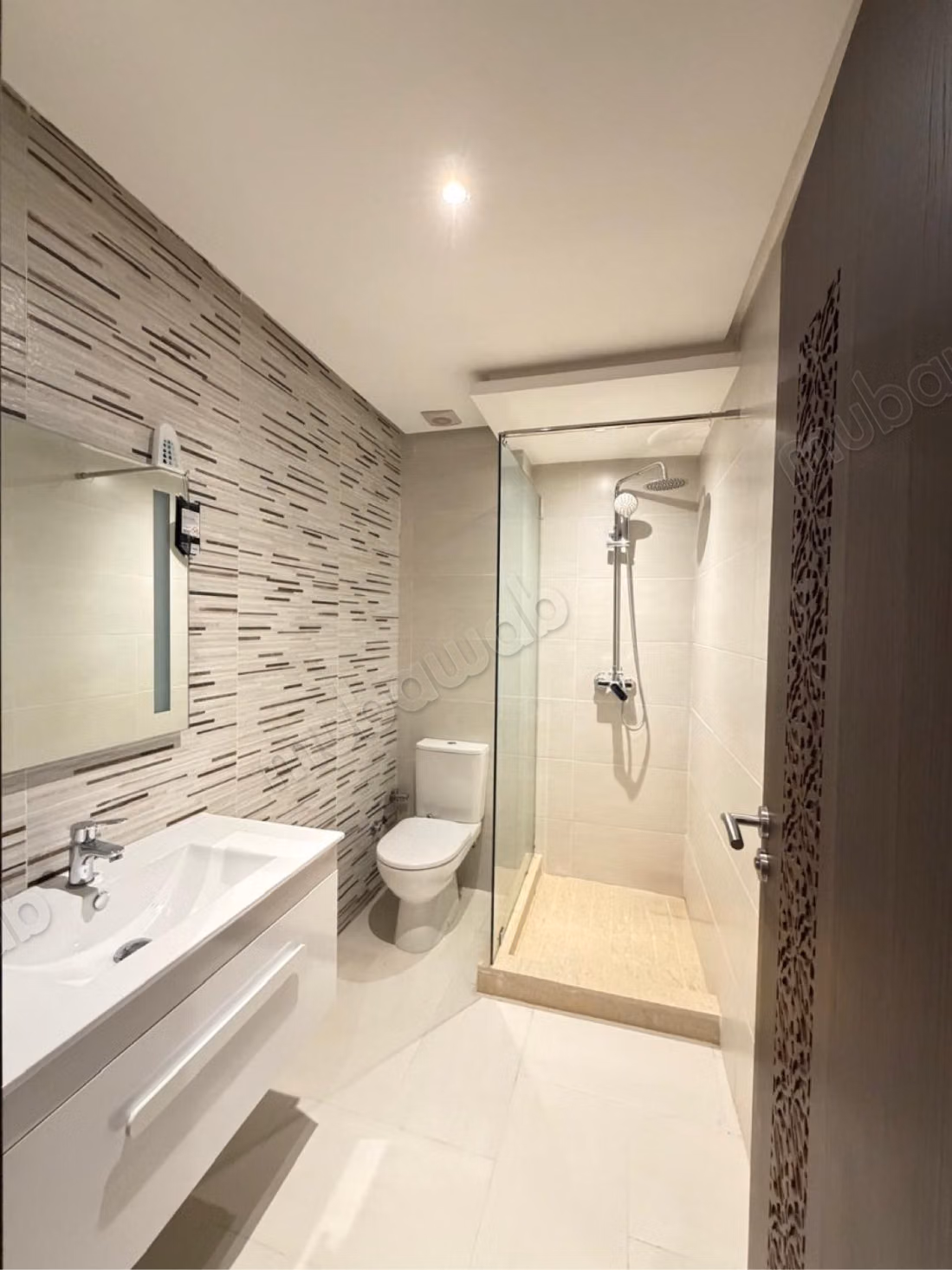 Location jolie appartement vide à route de safi. 80 mètre