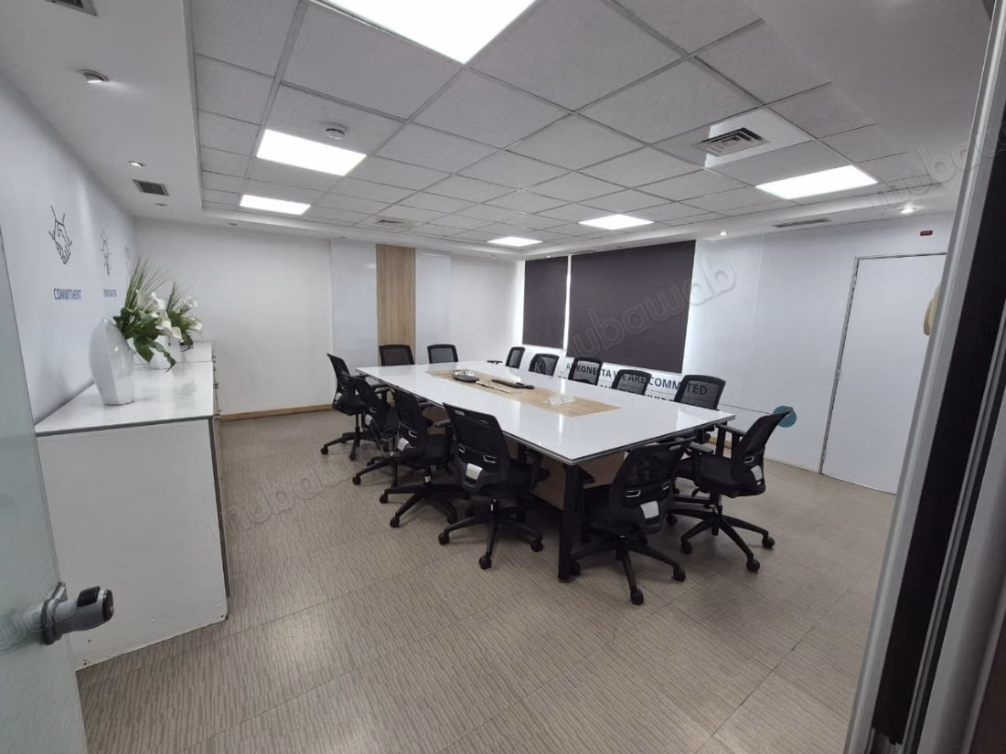 Professional building with a usable area of 5,000 m² for rent in the Yakoub el Mansour neighborhood