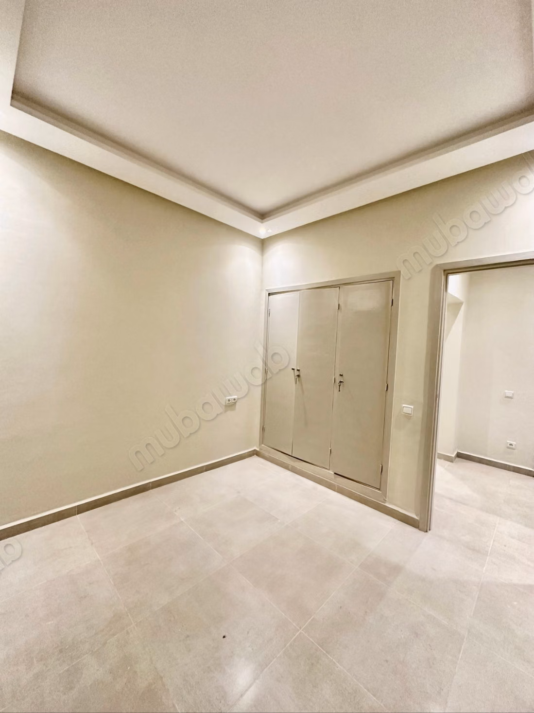 Huur dit appartement in Amerchich. 3 mooie slaapkamers. Met lift