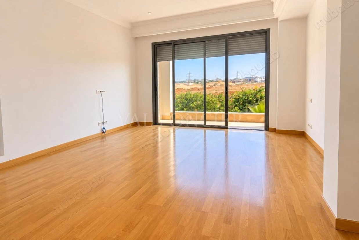 Location Villa Moderne 4 Chambres avec Piscine et Jardin – Californie, Casablanca