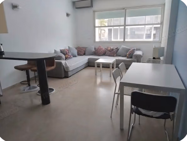 Appartement en vente à Gauthier. 
Surface de 50 m². 
Bien meublé