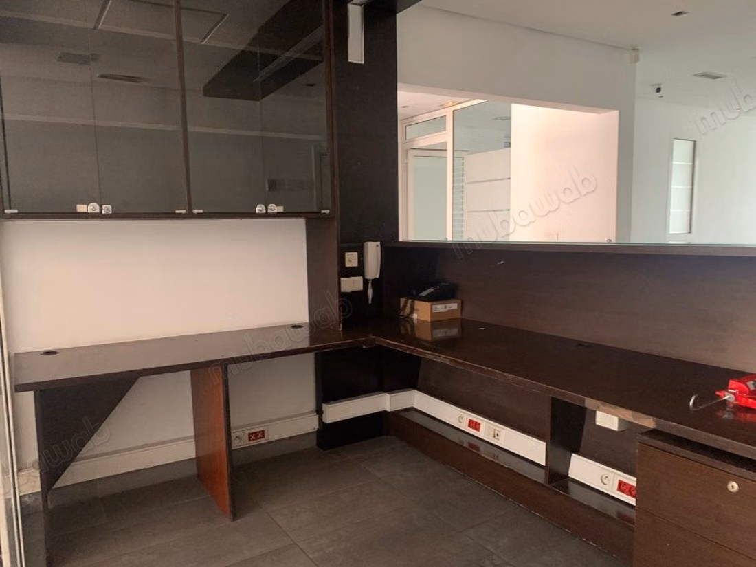Plateau de Bureau à louer sur av HASSAN SOUKTANI