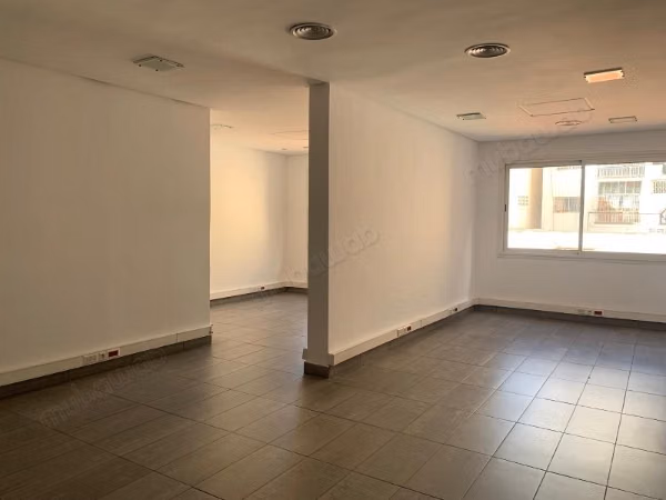 Plateau de Bureau à louer sur av HASSAN SOUKTANI