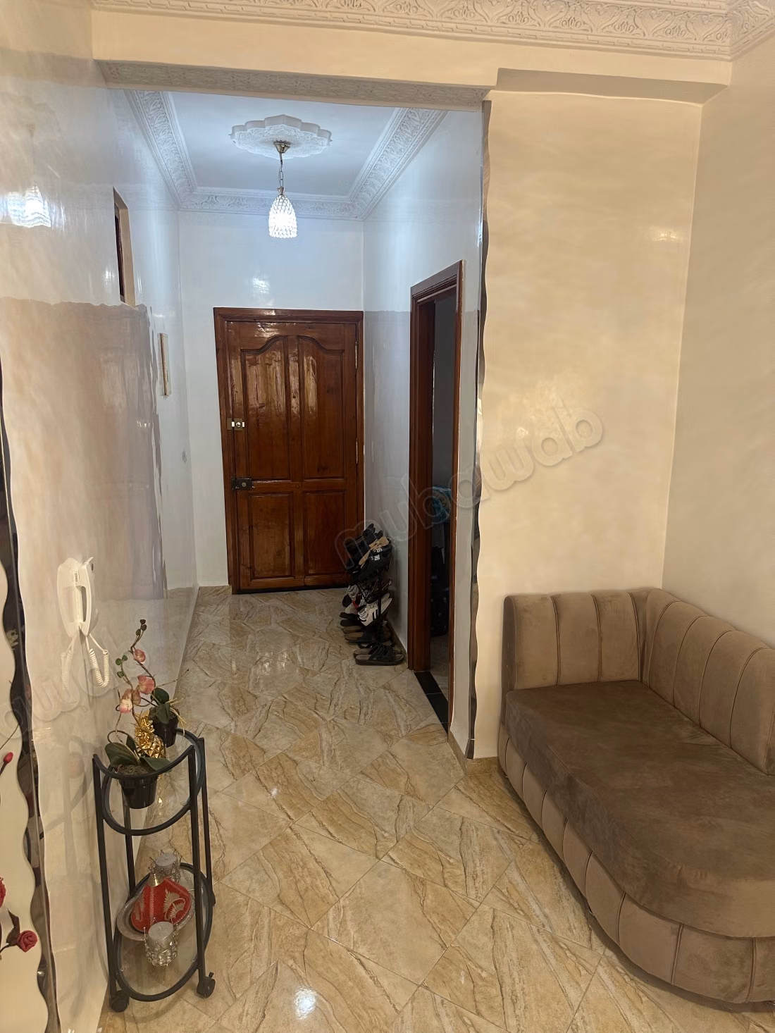 Vente d'un bel appartement à Ksar el Kébir. 
4 grandes pièces. 
Avec ascenseur et terrasse