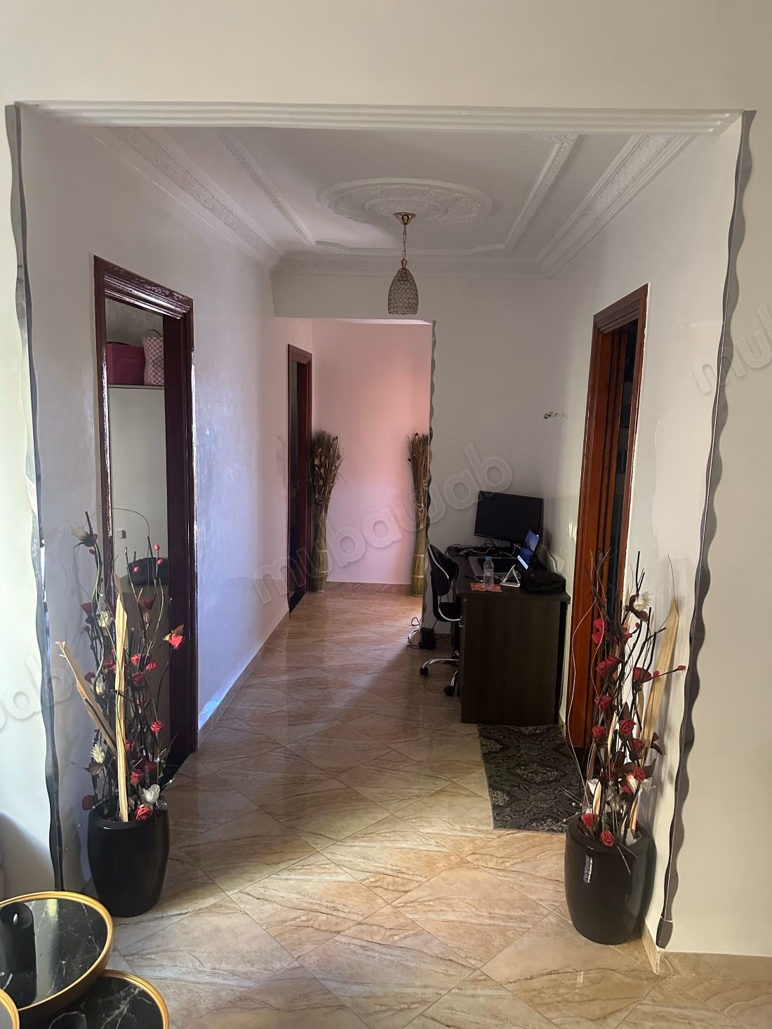 Vente d'un bel appartement à Ksar el Kébir. 
4 grandes pièces. 
Avec ascenseur et terrasse