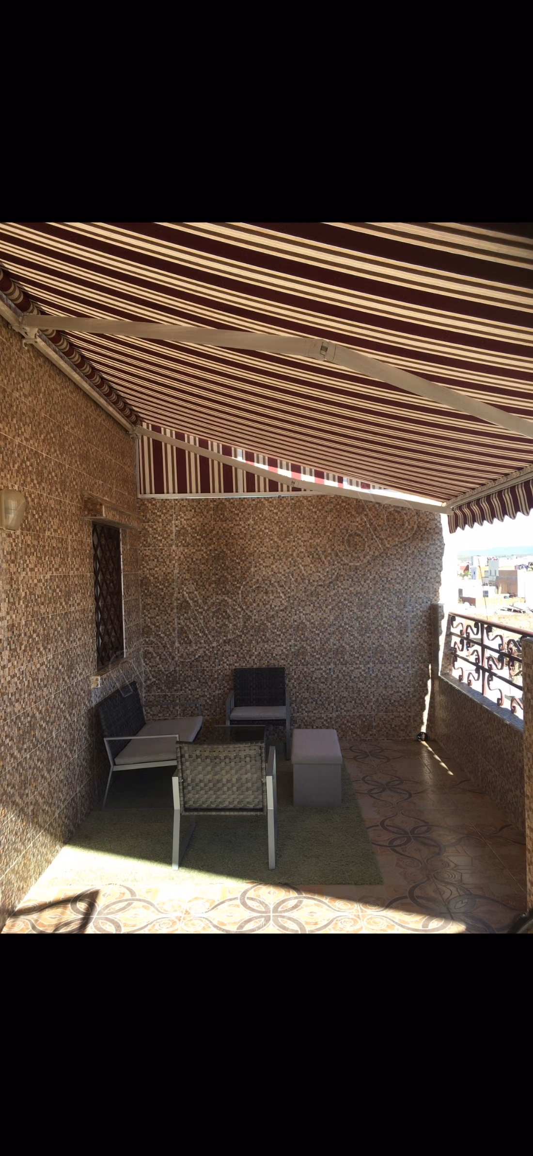 Vente d'un bel appartement à Ksar el Kébir. 
4 grandes pièces. 
Avec ascenseur et terrasse