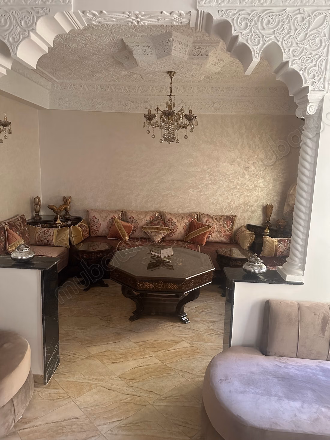 Vente d'un bel appartement à Ksar el Kébir. 
4 grandes pièces. 
Avec ascenseur et terrasse