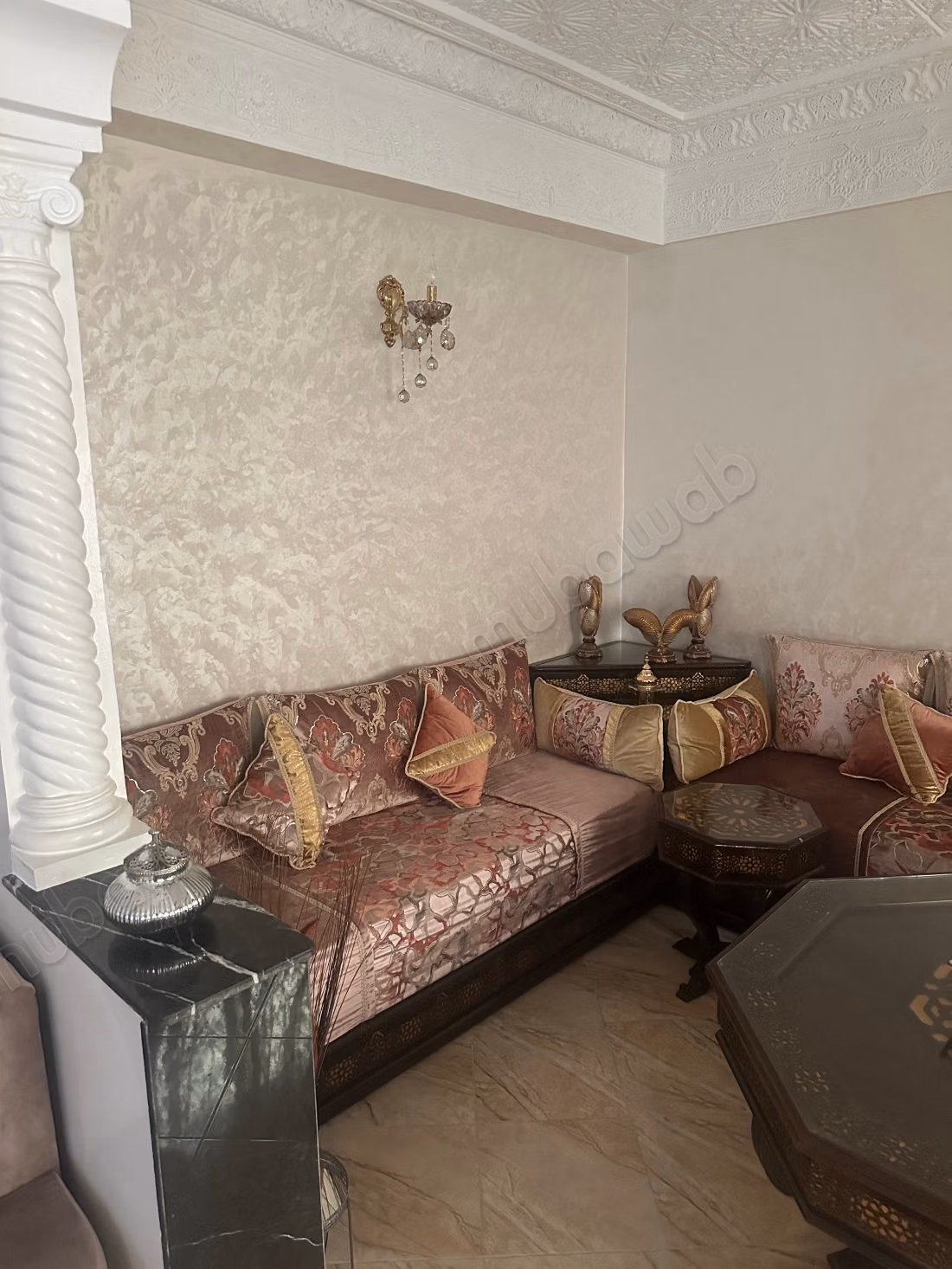Vente d'un bel appartement à Ksar el Kébir. 
4 grandes pièces. 
Avec ascenseur et terrasse