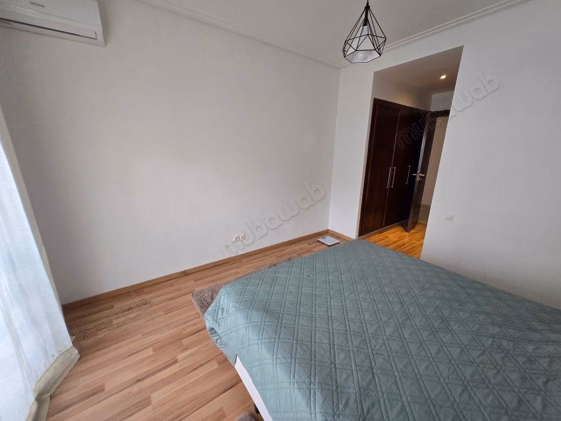 Appartement en location à Les princesses. 
Superficie 120 m². 
Meublé