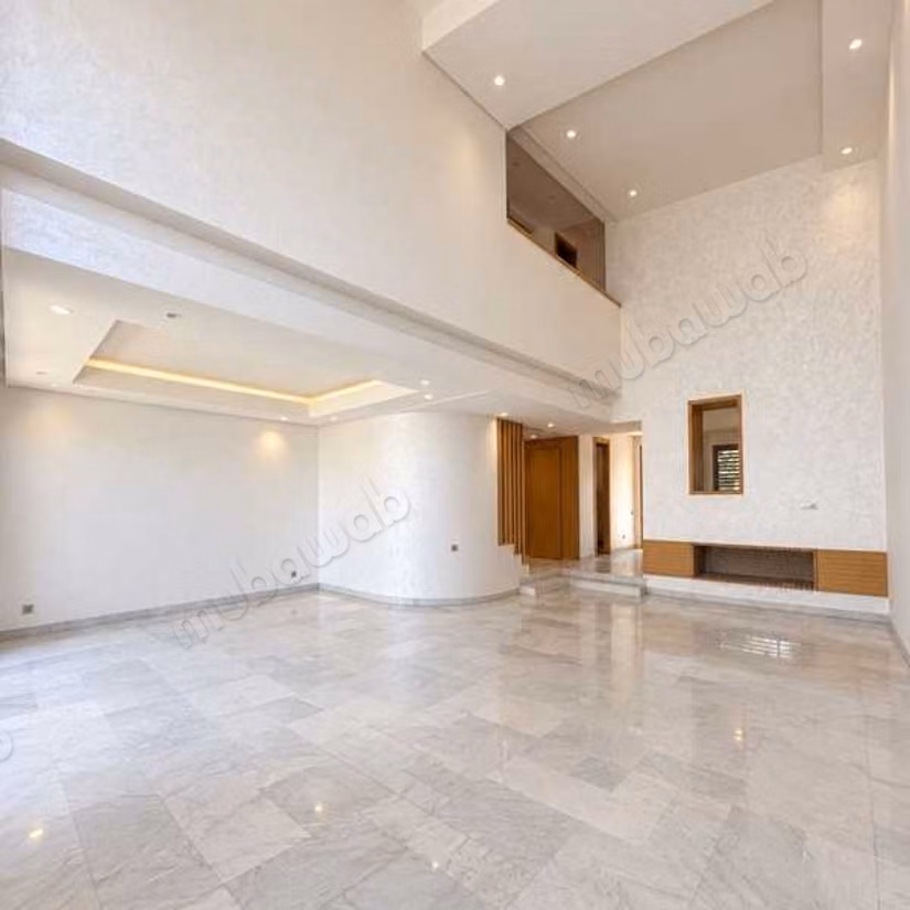 Villa à Louer de 296.0 m² à Dar Bouazza,
Tamaris1