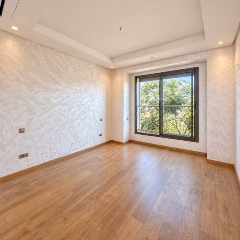 Villa à Louer de 296.0 m² à Dar Bouazza,
Tamaris1