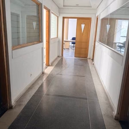 Bureau à Louer de 291.0 m² à Casablanca, Beausejour