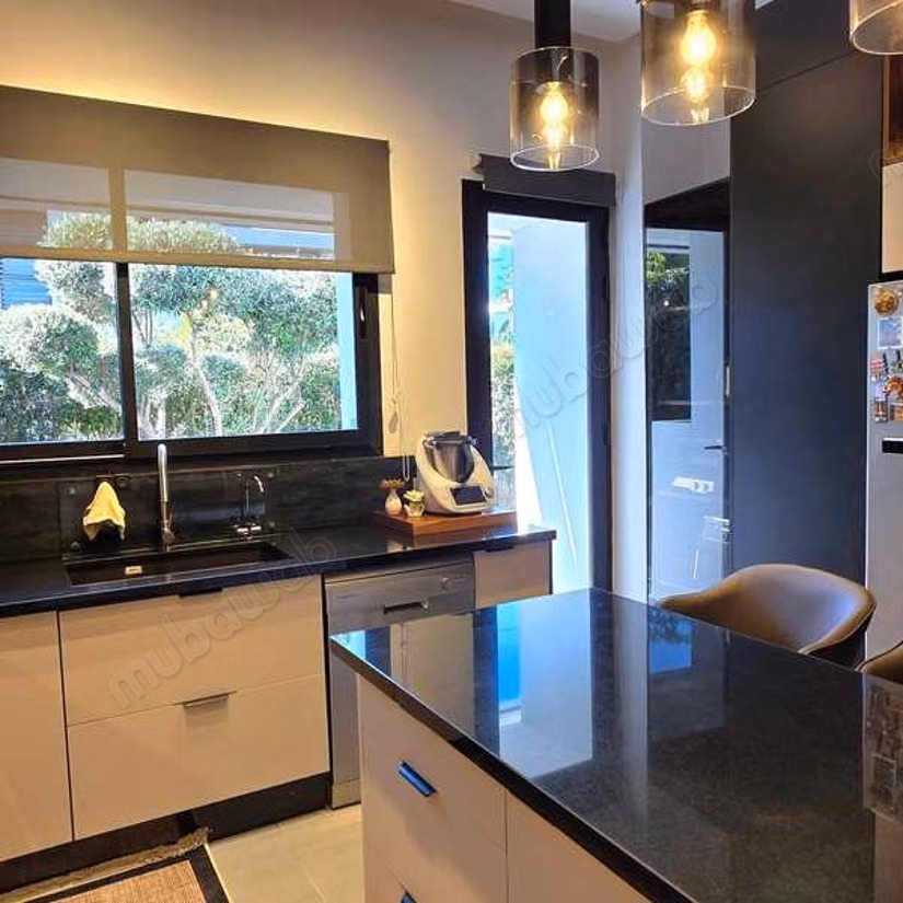 Villa à Vendre de 342.0 m² à Dar Bouazza,
Tamaris1