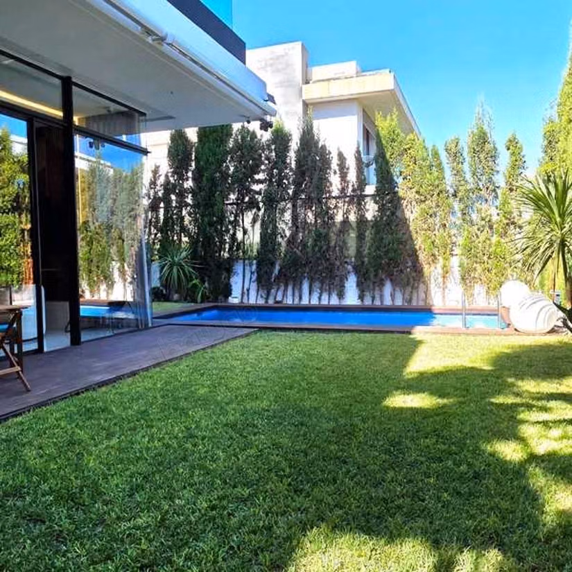 Villa à Vendre de 342.0 m² à Dar Bouazza,
Tamaris1