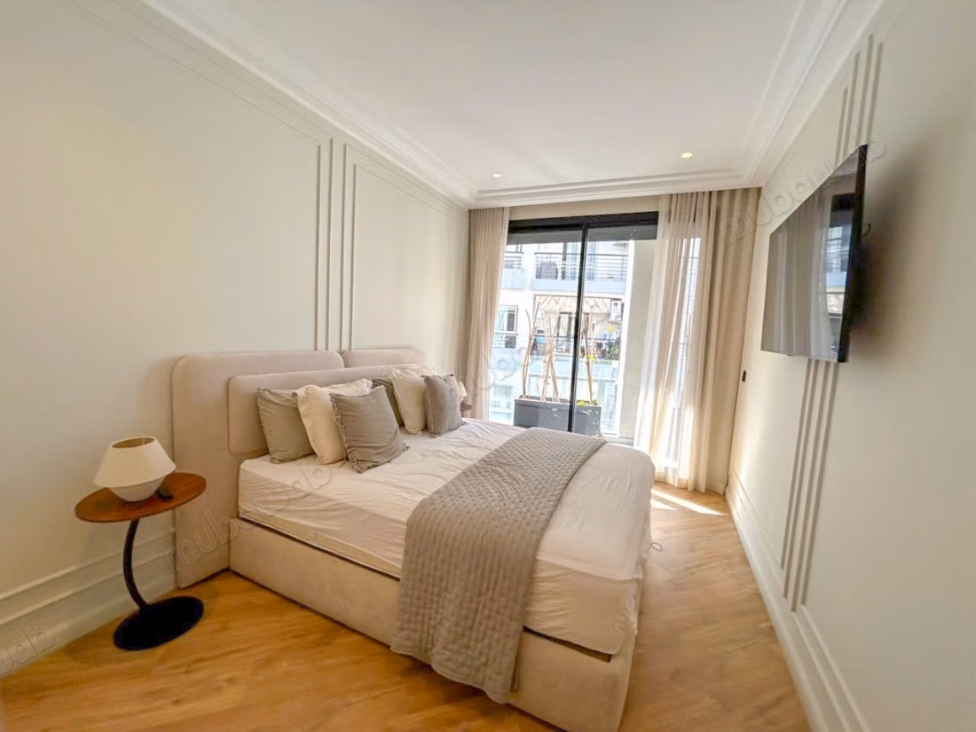 Louez cet appartement à Triangle d'Or. 
2 pièces confortables. 
Meublé