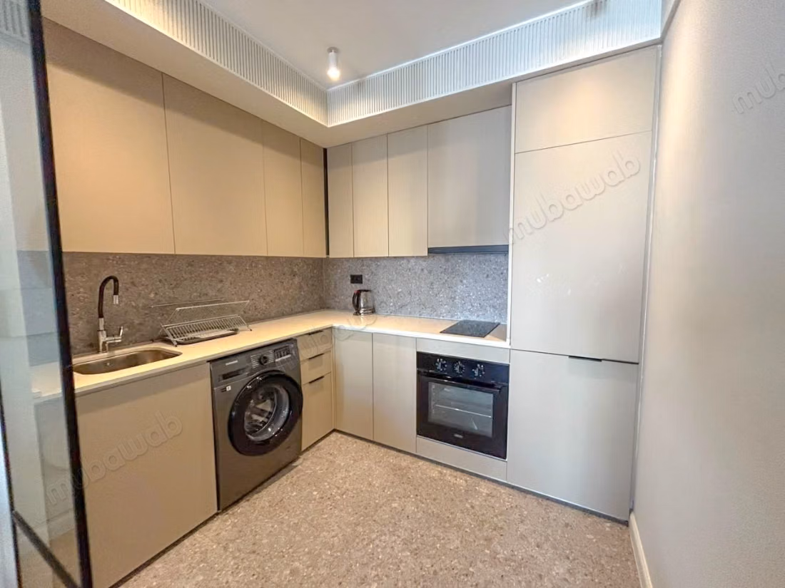 Louez cet appartement à Racine. 
1 belle chambre. 
Bien meublé