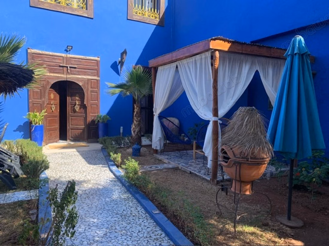 Maison 6 chambres, piscine route de fès