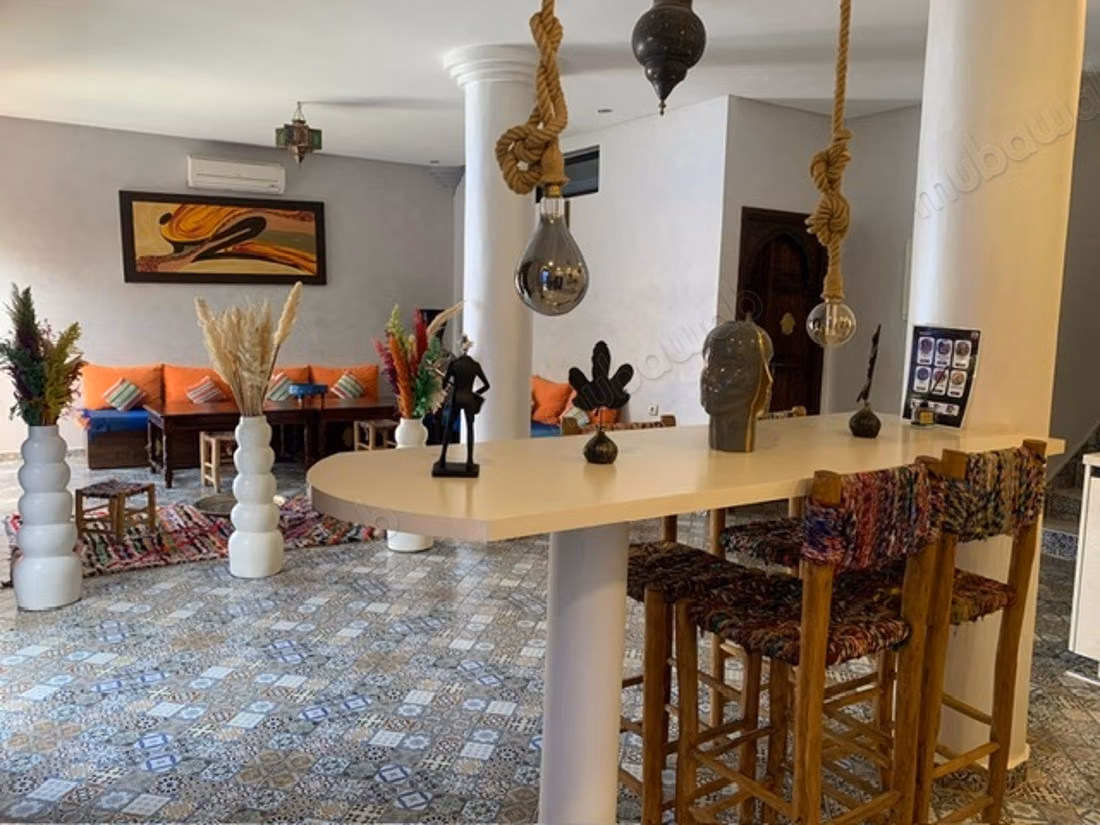 Maison 6 chambres, piscine route de fès