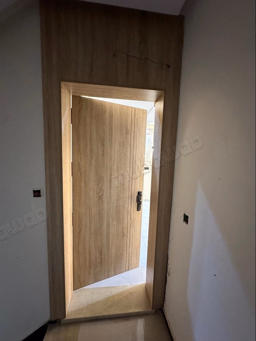 Apartamento en venta en Martil. 3 habitaciones maravillosas. Doble acristalamiento y puerta fuerte