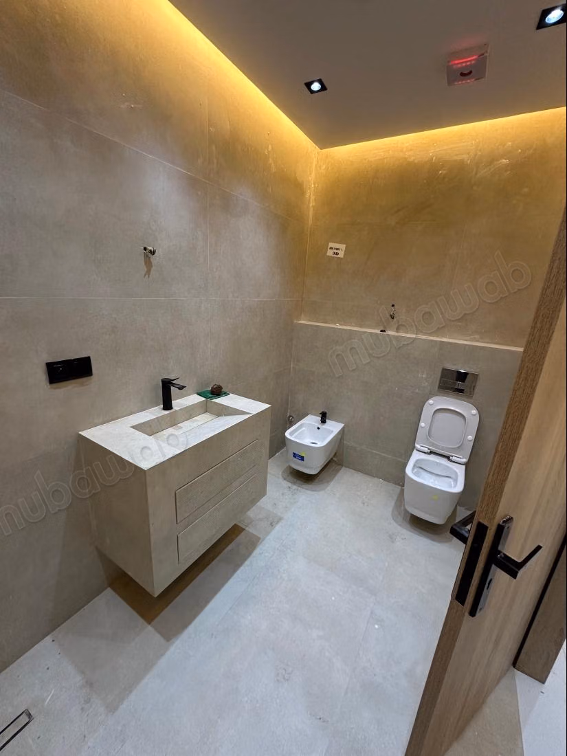 Apartamento en venta en Martil. 3 habitaciones maravillosas. Doble acristalamiento y puerta fuerte