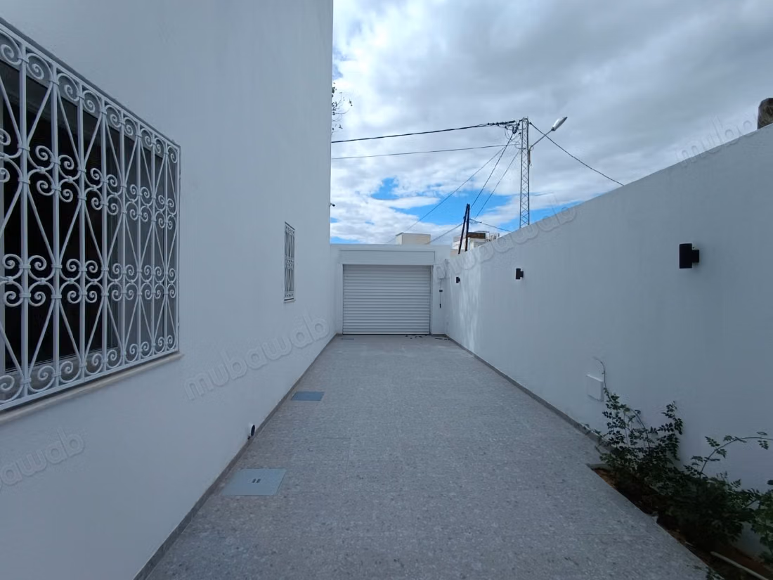 À louer: Étage de villa S2 au RDC à Hammamet
