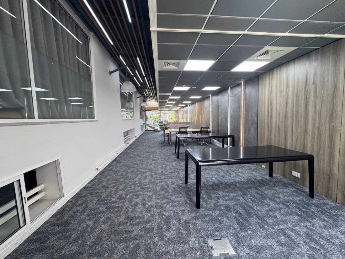 Bureau 404 M² Prime En Location À Ain Diab