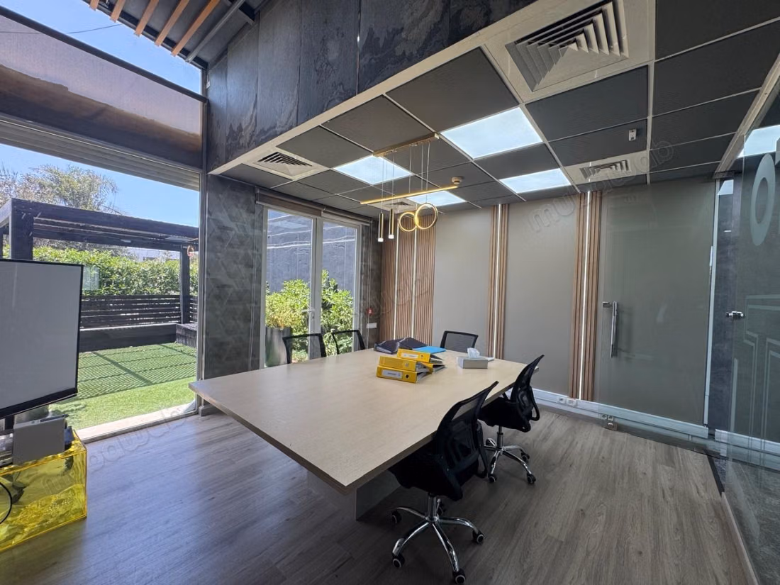 Bureau 404 M² Prime En Location À Ain Diab