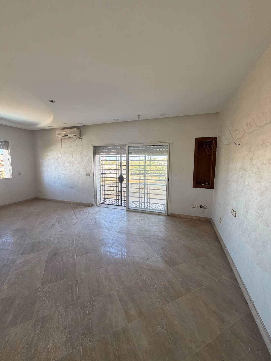 Villa a Californie. Accanto alla moschea sul boulevard di Fès