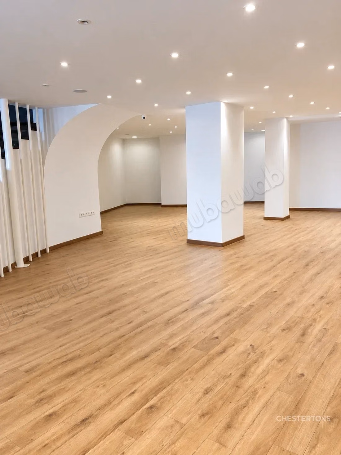 Local commercial de 477 m² avec mezzanine, Casablanca Centre