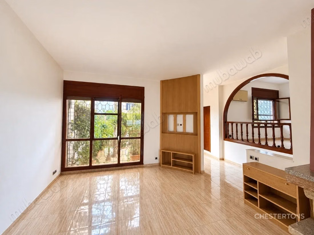 Maison de ville de caractère à rénover — Ain Diab