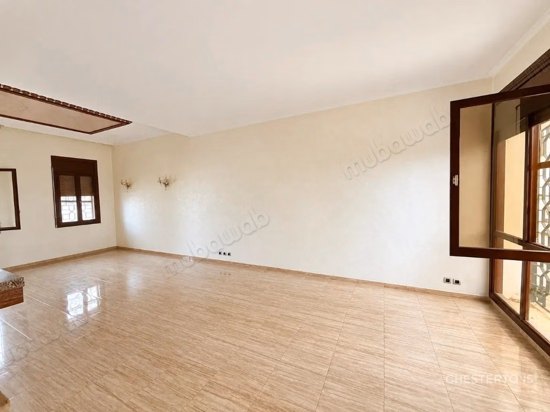 Maison de ville de caractère à rénover — Ain Diab