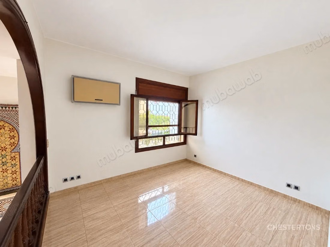Maison de ville de caractère à rénover — Ain Diab