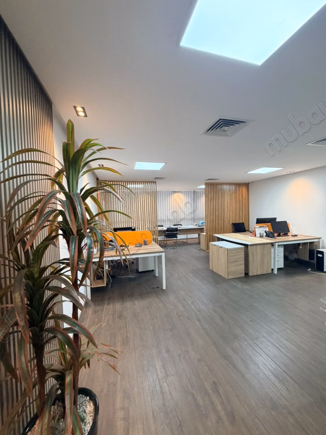 À vendre, beau plateau de bureaux aménagé de 83 m²