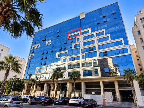 In vendita, bellissimo spazio per uffici di 83 m²