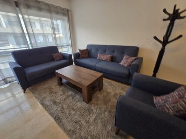 Muy bonito apartamento amueblado en alquiler en Maârif Extension. 3 habitaciones agradables. Amueblado