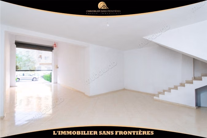 Magasins à vendre à Izdihar