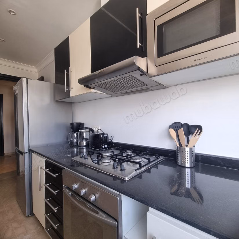 Studio rénové à neuf à louer – Racine