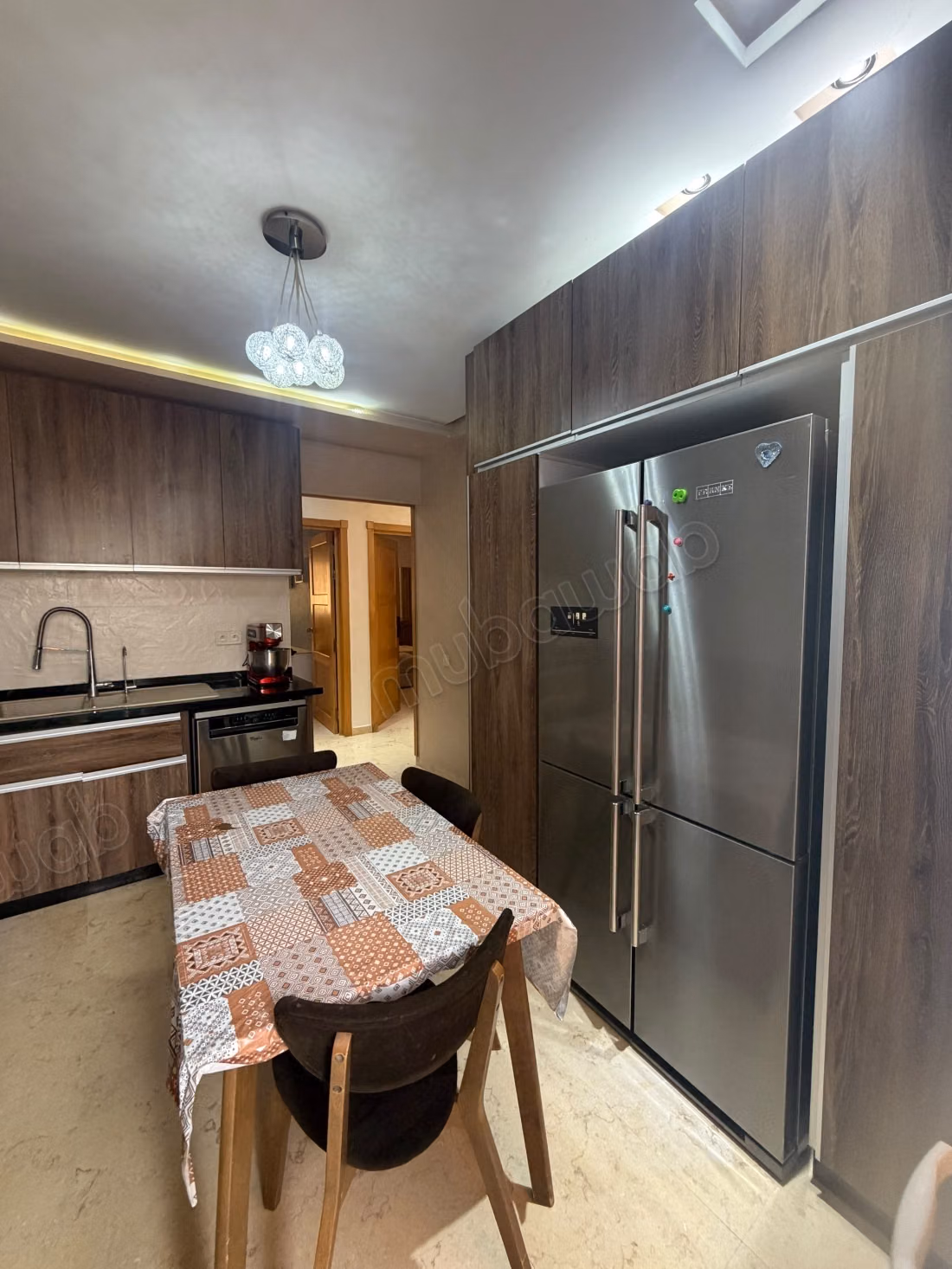 Bel appartement en location à Haut Founty. 
2 belles chambres. 
Meublé