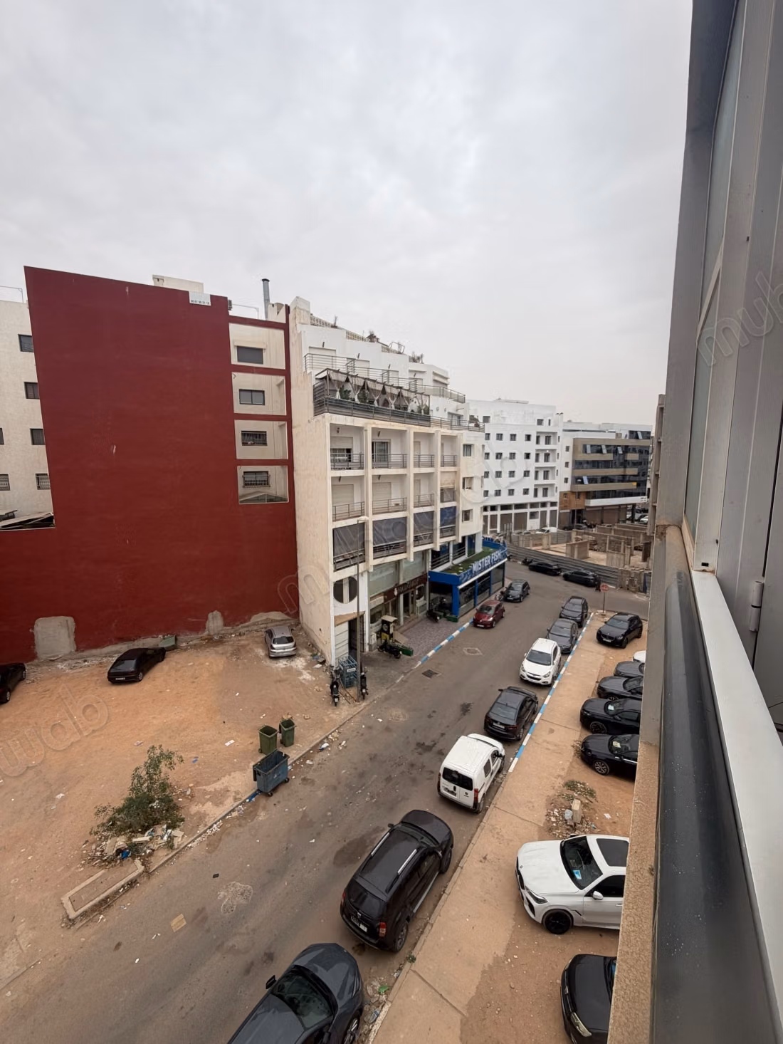 Bel appartement en location à Haut Founty. 
2 belles chambres. 
Meublé
