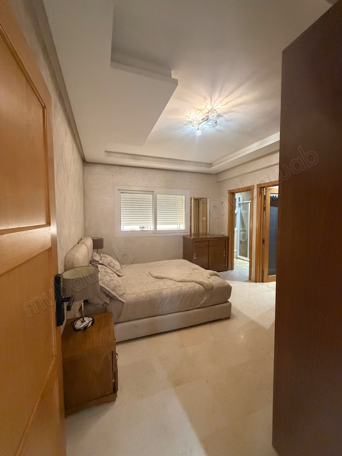 Bel appartement en location à Haut Founty. 
2 belles chambres. 
Meublé