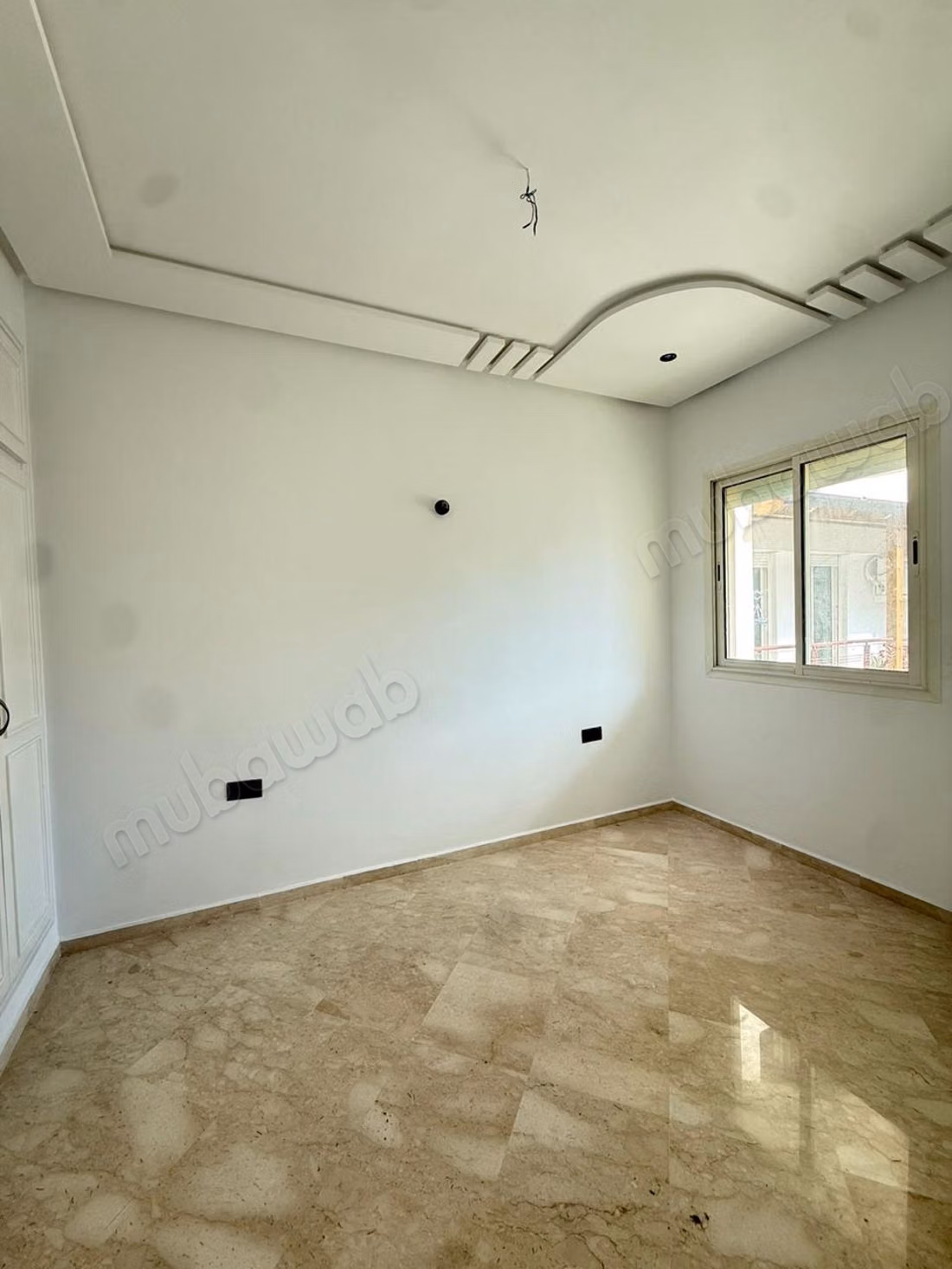 Appartement en location à Mozart. 
4 pièces confortables. 
Ascenseur et terrasse
